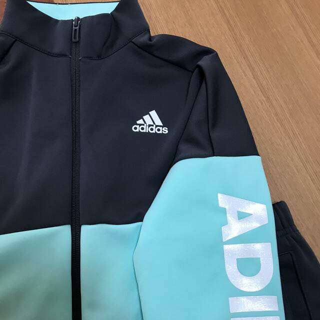 adidas(アディダス)の20・21日限定お値下げ❗️アディダス ♡ジャージ上150下140 キッズ/ベビー/マタニティのキッズ服女の子用(90cm~)(その他)の商品写真