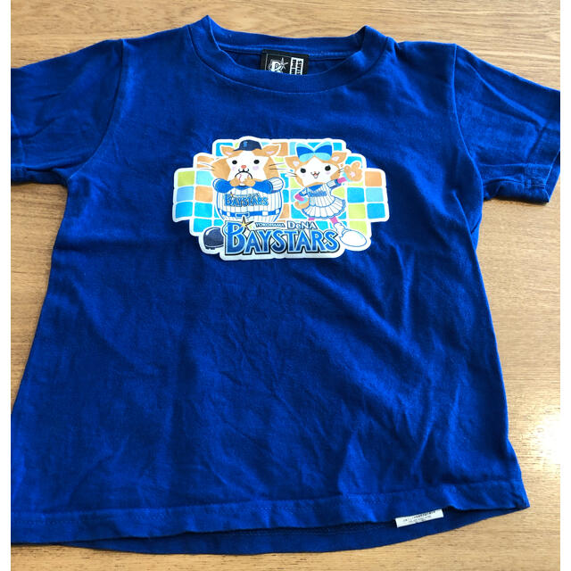 横浜DeNAベイスターズ(ヨコハマディーエヌエーベイスターズ)の【ベイスターズ】ブルーTシャツ　110サイズ キッズ/ベビー/マタニティのキッズ服男の子用(90cm~)(Tシャツ/カットソー)の商品写真