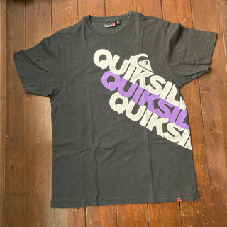 クイックシルバー(QUIKSILVER)のクイックシルバー　　Tシャツ　　Lサイズ(Tシャツ/カットソー(半袖/袖なし))