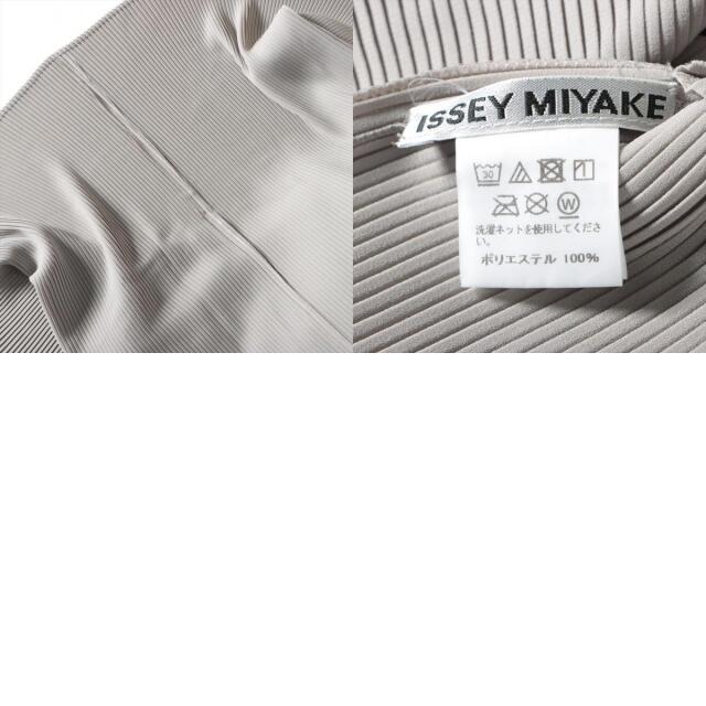 ISSEY MIYAKE(イッセイミヤケ)のイッセイミヤケ  ポリエステル 2 グレー レディース ワンピース レディースのワンピース(その他)の商品写真