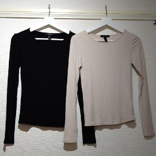 フォーエバートゥエンティーワン(FOREVER 21)のFOREVER 21　リブカットソー　２色セット　(カットソー(長袖/七分))