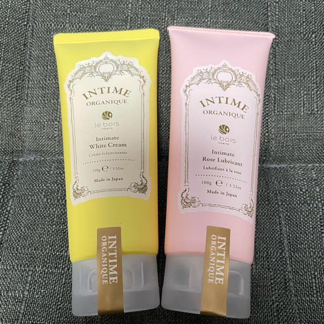 Cosme Kitchen(コスメキッチン)の2点　新品　アンティーム　オーガニック　ホワイトクリーム　ローズローション コスメ/美容のボディケア(ボディクリーム)の商品写真