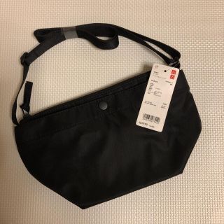 ユニクロ(UNIQLO)のユニクロ(ショルダーバッグ)