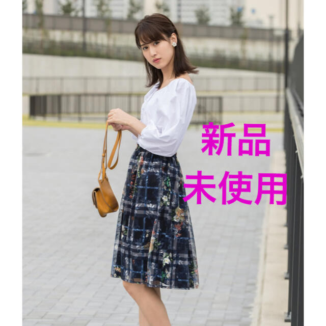 tocco(トッコ)の【新品タグ付き】tocco closet 花柄×チェック フレアスカート レディースのスカート(ひざ丈スカート)の商品写真