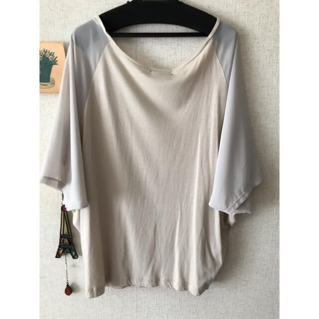 ROSE BUD(ローズバッド)のローズバッド　Tシャツ　カットソー レディースのトップス(カットソー(長袖/七分))の商品写真