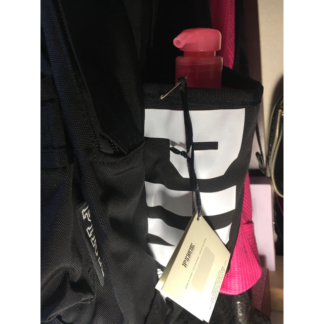 Victoria's Secret(ヴィクトリアズシークレット)のVictoria’s Secret ヴィクトリアシークレット バックパック レディースのバッグ(リュック/バックパック)の商品写真