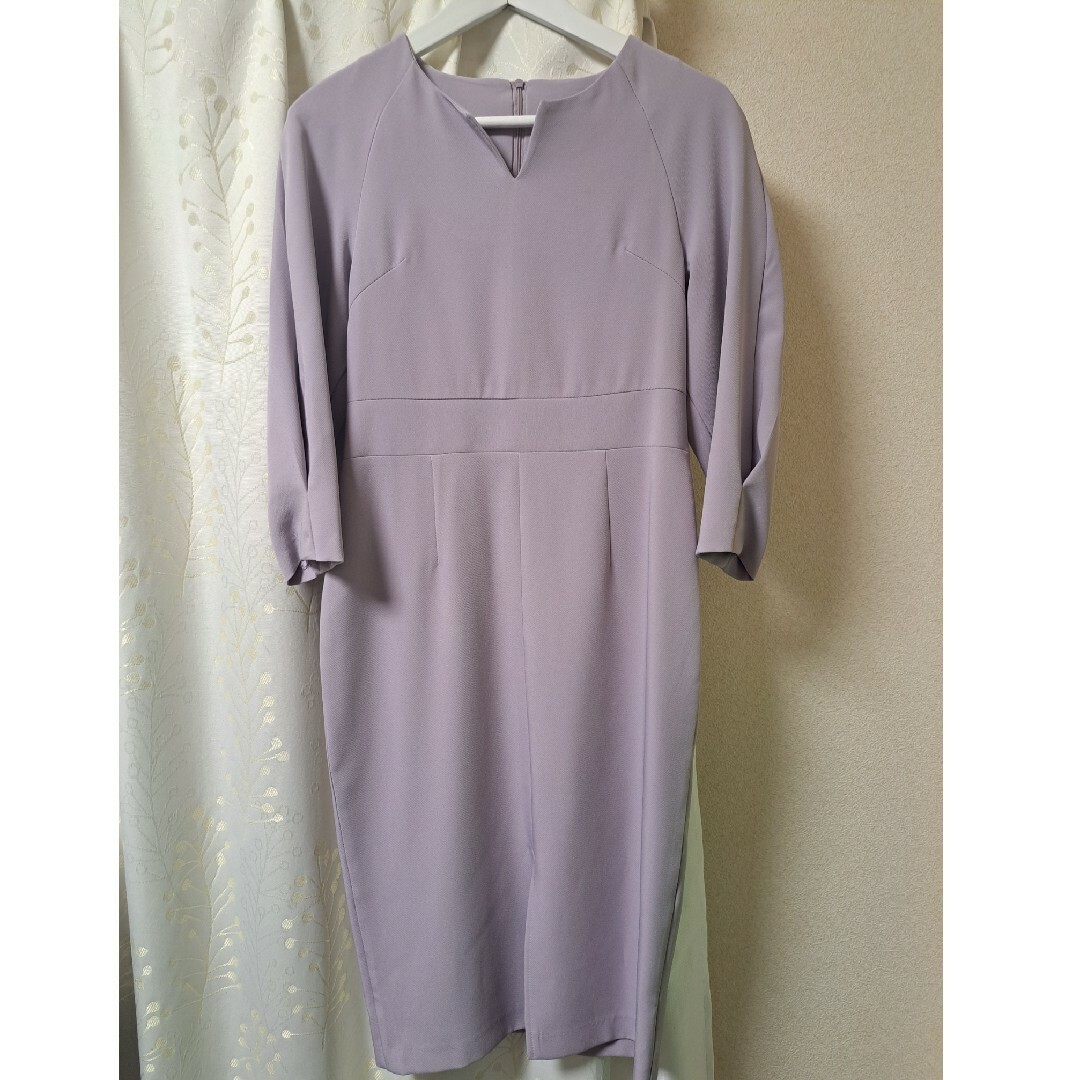 ラベンダー色　コクーンワンピース レディースのフォーマル/ドレス(ミディアムドレス)の商品写真