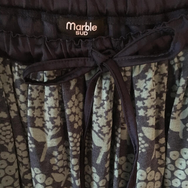専用　marble SUDアジサイ柄　スカート レディースのスカート(ひざ丈スカート)の商品写真