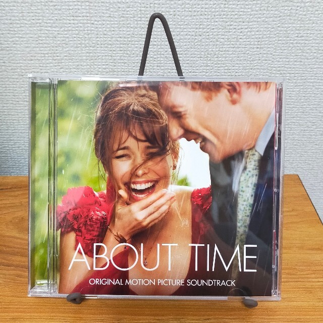 美品　CD アバウトタイム  サウンドトラック サントラ ABOUT TIME  エンタメ/ホビーのCD(映画音楽)の商品写真