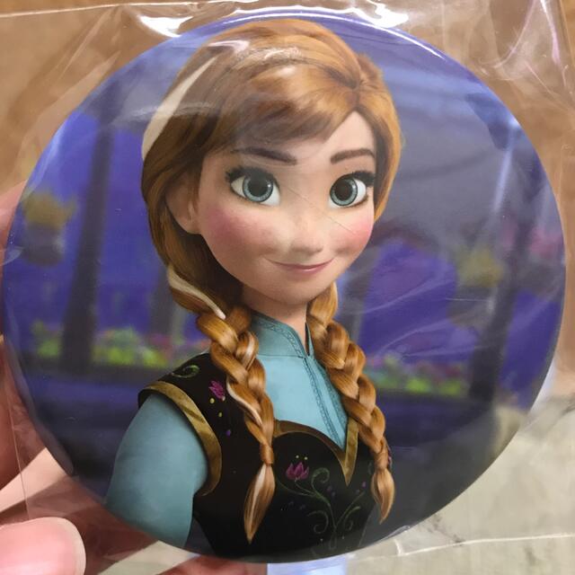 Disney(ディズニー)の【新品】アナと雪の女王　缶バッチ　セット エンタメ/ホビーのアニメグッズ(バッジ/ピンバッジ)の商品写真