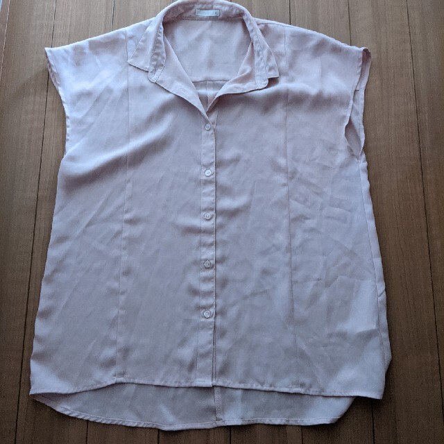 GU(ジーユー)のGU シャツ　とろみシャツ　レディース　ユニクロ　 レディースのトップス(シャツ/ブラウス(半袖/袖なし))の商品写真