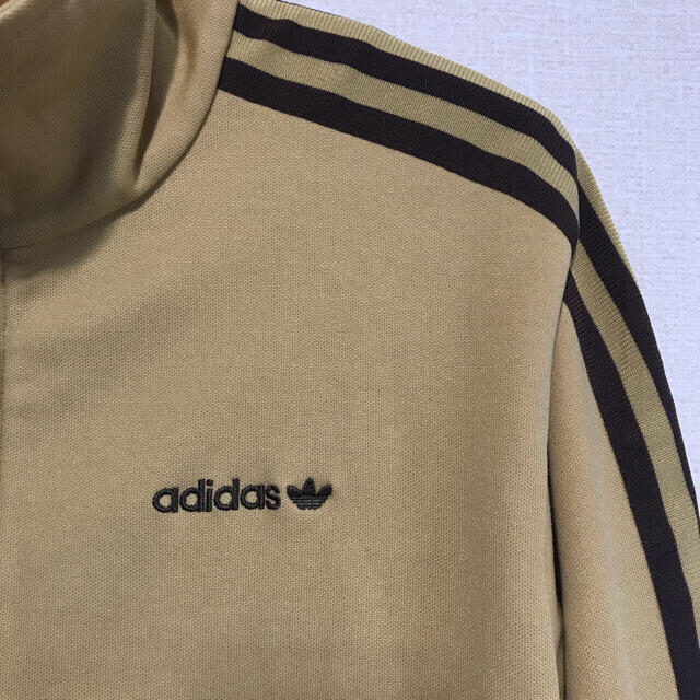 adidas(アディダス)のアディダス　ジャージ　ベージュ　S メンズのトップス(ジャージ)の商品写真