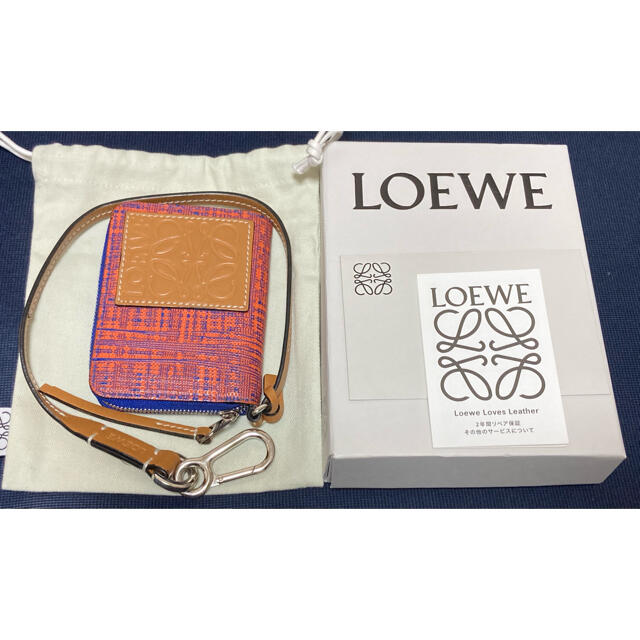 loewe  ロエベ　カードウォレット　レザーストラップ付