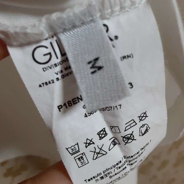 N°21(ヌメロヴェントゥーノ)の専用出品　正規品　N°21 レディース　Tシャツ レディースのトップス(Tシャツ(半袖/袖なし))の商品写真