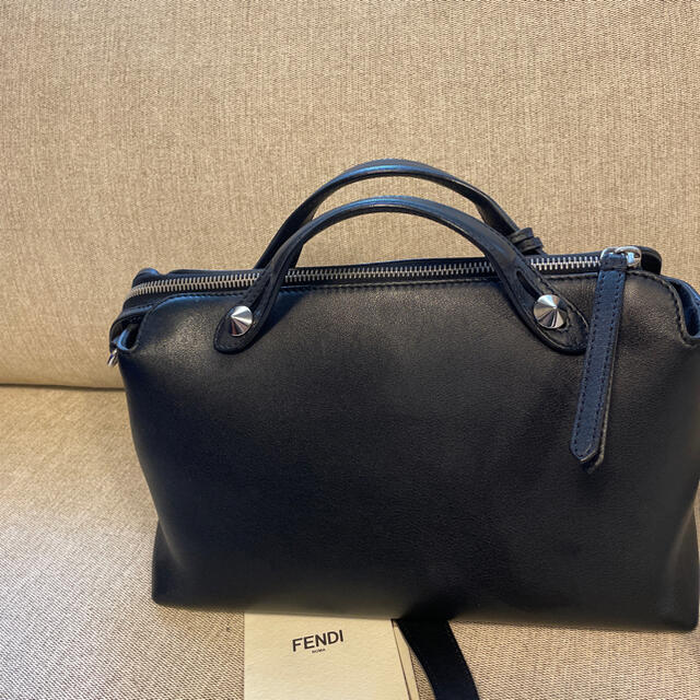 FENDI(フェンディ)のFENDI バイザウェイ　黒 レディースのバッグ(ショルダーバッグ)の商品写真