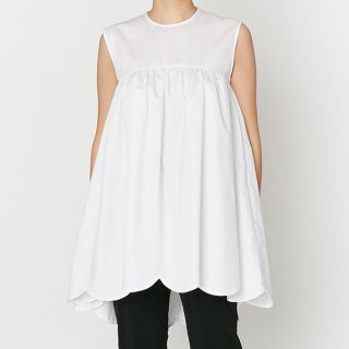 バーニーズニューヨーク(BARNEYS NEW YORK)の★yuum様専用★ヨーコチャン　スカラップノースリーブブラウス　40(シャツ/ブラウス(半袖/袖なし))