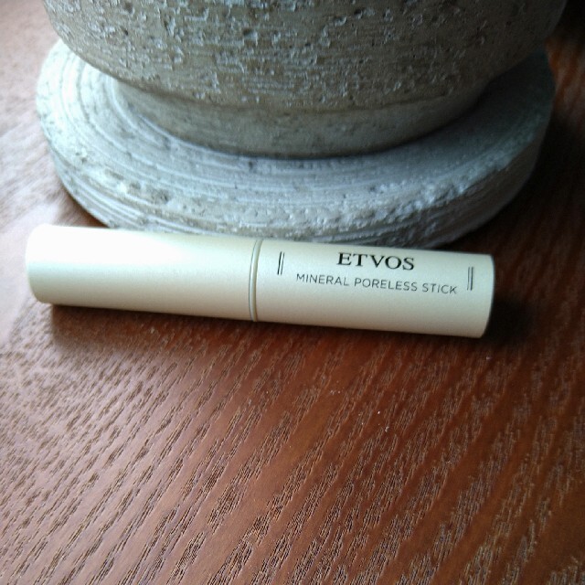 ETVOS(エトヴォス)のエトヴォス ETVOS ミネラルポアレススティック コスメ/美容のベースメイク/化粧品(化粧下地)の商品写真