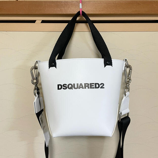 ディースクエアード(DSQUARED2)の【新品タグ付き】ディースクエアード　鞄(トートバッグ)