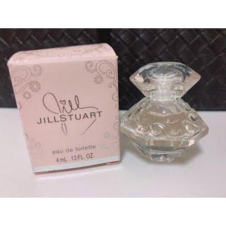 ジルバイジルスチュアート(JILL by JILLSTUART)のジルスチュアートオードトワレ(香水(女性用))