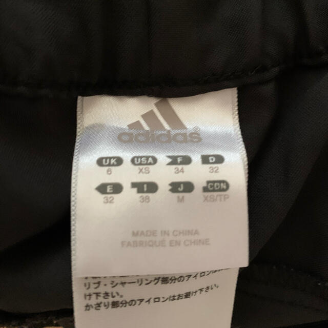 adidas(アディダス)のadidas ハーフパンツ スポーツ/アウトドアのトレーニング/エクササイズ(トレーニング用品)の商品写真