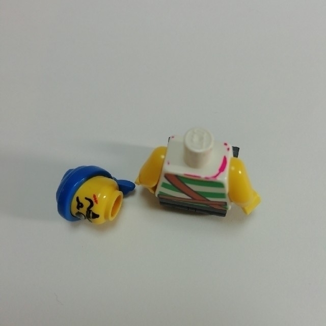 Lego(レゴ)のLEGO中古 海賊チーム キッズ/ベビー/マタニティのおもちゃ(知育玩具)の商品写真