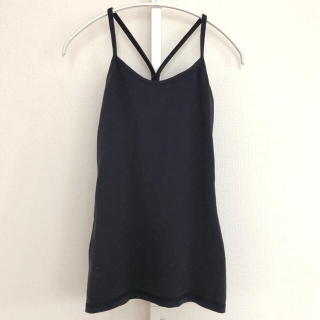 lululemon(ルルレモン)のlululemon Power Y Tank ネイビー　4(S〜M) 美品送料込 スポーツ/アウトドアのトレーニング/エクササイズ(ヨガ)の商品写真