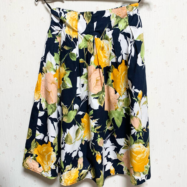 MERCURYDUO(マーキュリーデュオ)の【MERCURY DUO】花柄プリントスカート レディースのスカート(ひざ丈スカート)の商品写真