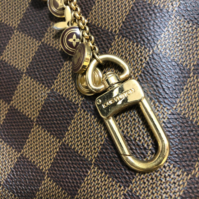 LOUIS VUITTON チャームチェーン