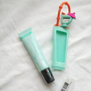 バスアンドボディーワークス(Bath & Body Works)のc.o.bigelowリップ＆ホルダーセット　新品(リップグロス)