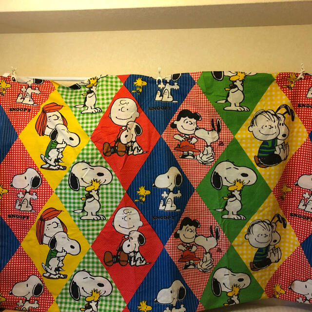 SNOOPY(スヌーピー)の🌜ビンテージ ベッドカバー🌛スヌーピー  大柄　シーツ ハンドメイドの素材/材料(生地/糸)の商品写真