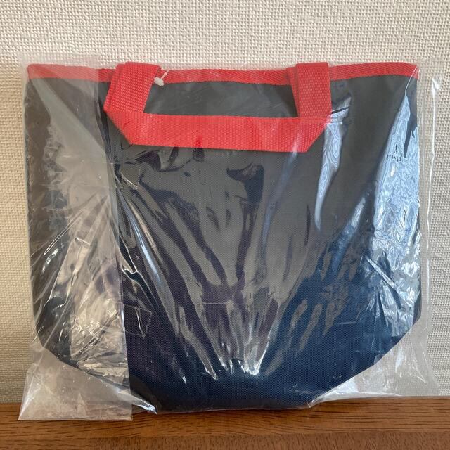 KINOKUNIYA 紀伊国屋　バケットバッグ　タグ付き　新品　羽田エアポート レディースのバッグ(トートバッグ)の商品写真