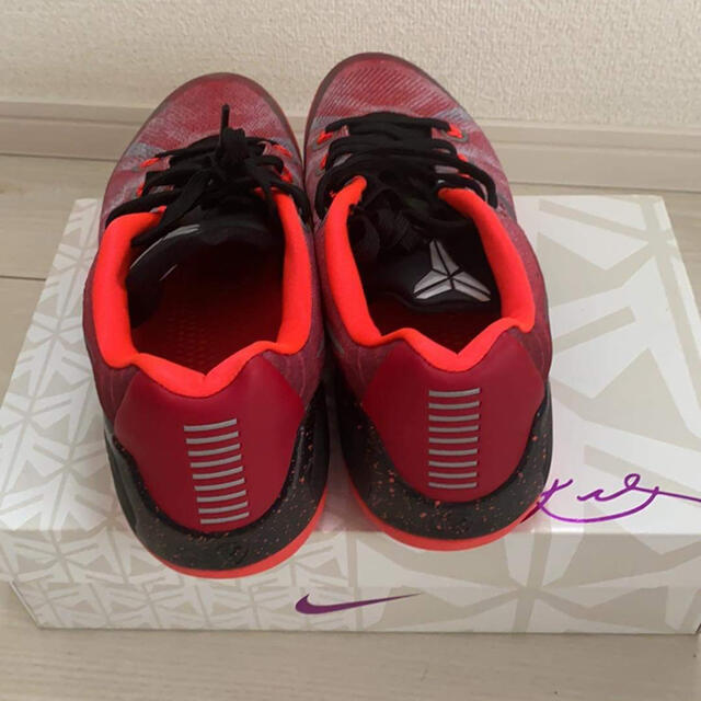NIKE(ナイキ)の美品　レア　kobe 9 gym red 27.5cm  メンズの靴/シューズ(スニーカー)の商品写真