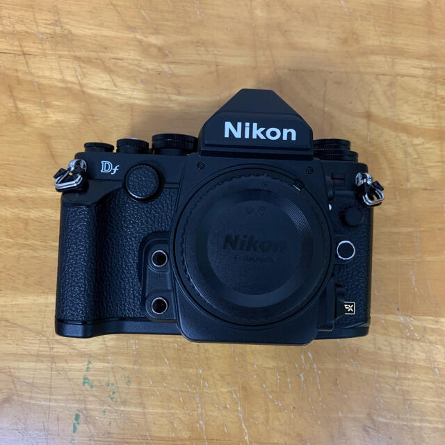 Nikon(ニコン)のNikon Df ブラックボディ スマホ/家電/カメラのカメラ(デジタル一眼)の商品写真