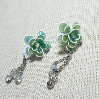 花 ピアス(ピアス)