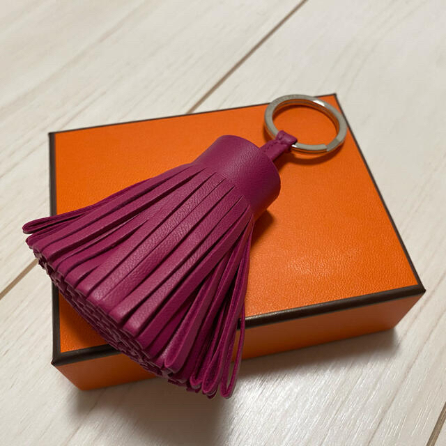 ✳︎新品✳︎エルメス HERMES カルメン キーホルダー バッグチャーム