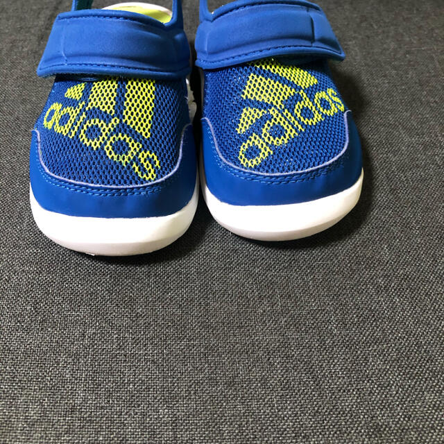 adidas(アディダス)のアディダス　サンダル　14㎝ キッズ/ベビー/マタニティのベビー靴/シューズ(~14cm)(サンダル)の商品写真