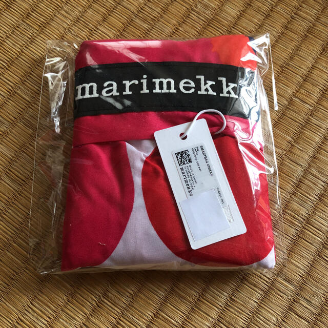 marimekko(マリメッコ)のマリメッコ  エコバッグ　レッド　ウニッコ　新品未使用 レディースのバッグ(エコバッグ)の商品写真