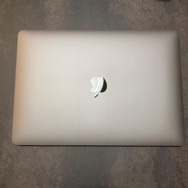 【ほぼ未使用】MacBook air スペースグレイ　256GB 8GB