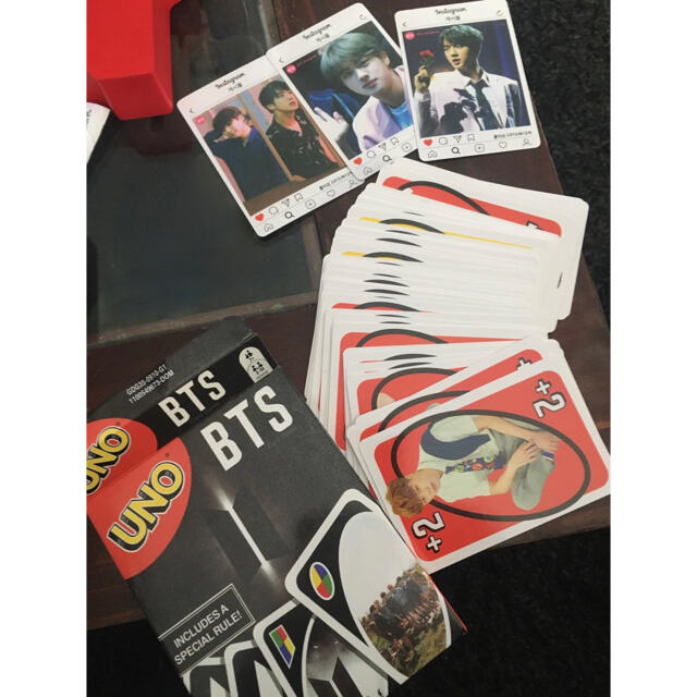 防弾少年団(BTS)(ボウダンショウネンダン)のUNO BTS ウノ カードゲーム 防弾少年団　バンタン エンタメ/ホビーのテーブルゲーム/ホビー(トランプ/UNO)の商品写真