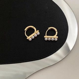 ピアス(ピアス)