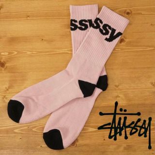 ステューシー(STUSSY)の◆海外限定◆ STUSSY グラフィックロゴ ソックス 　ピンク　ステューシー(ソックス)