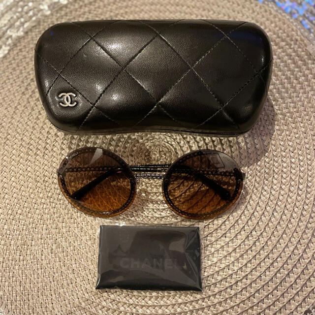 新品未使用　CHANEL シャネル　サングラス　チェーンファッション小物