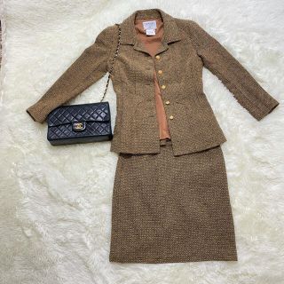 シャネル スーツ(レディース)（ゴールド/金色系）の通販 45点 | CHANEL