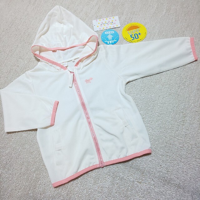 パーカー☆サイズ90cm キッズ/ベビー/マタニティのキッズ服女の子用(90cm~)(ジャケット/上着)の商品写真