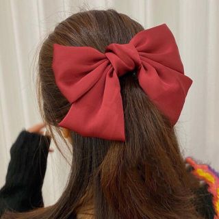 【新色】リボン バレッタ ビッグリボン 赤 韓国 ヘアアクセサリー ヘアピン