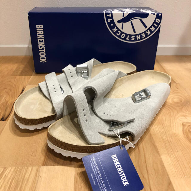 BIRKENSTOCK(ビルケンシュトック)のビルケンシュトック チューリッヒ　ホワイトスエード　43 28cm メンズの靴/シューズ(サンダル)の商品写真