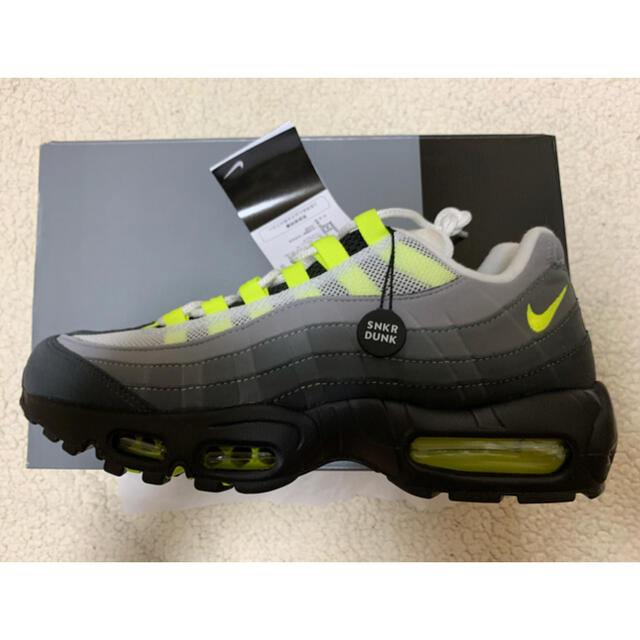 NIKE(ナイキ)のNIKE AIR MAX 95 OG 2020(ネオンイエロー/イエローグラデ) メンズの靴/シューズ(スニーカー)の商品写真