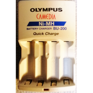 オリンパス(OLYMPUS)の単３単４用 急速充電器 Olympus Quick Charger BU-200(その他)