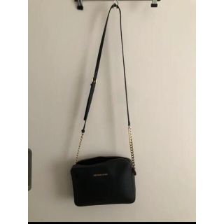 マイケルコース(Michael Kors)のマイケルコース　ショルダーバッグ  ブラック(ショルダーバッグ)