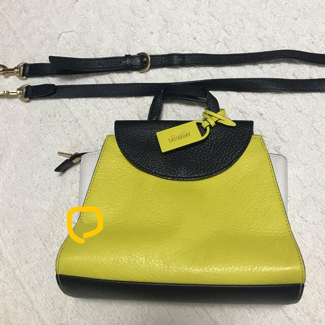 KATE SPADE SATURDAY(ケイトスペードサタデー)のkate spade SATURDAY⭐️牛皮バイカラーバッグ レディースのバッグ(ショルダーバッグ)の商品写真